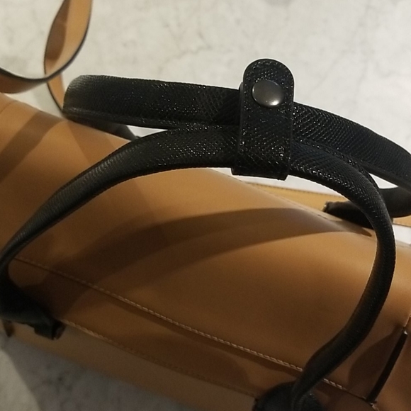 BCBGMAXAZRIA Tan Leather Handbag - Picture 4 of 7